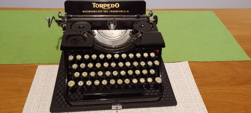 Macchina scrivere antica - da,