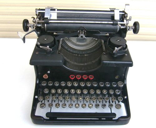 Bella macchina scrivere - bella, da